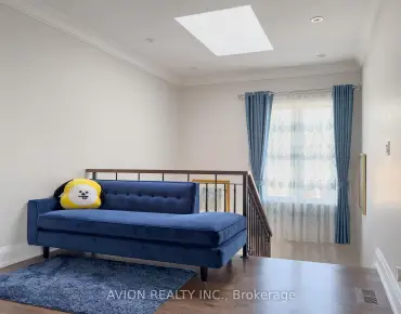 220 Falstaff Ave Maple Leaf - 4 睡房 5 卫生间 2 车位叫价1689000加元
