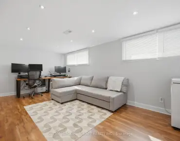 1 Lagos Rd Rexdale-Kipling - 3 beds 3 baths parking space(s) listed at $929900