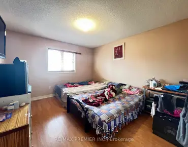371 Krotone Cres Meadowvale Village - 3 beds 4 baths 1 parking space(s) listed at $888000