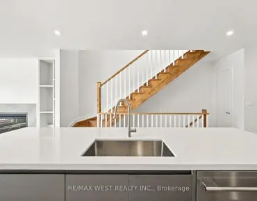 
157 Aldercrest Ave Alderwood - 3 beds 5 baths 1 parking space(s) listed at $1799000