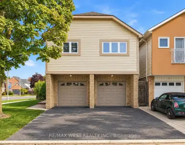 
2 Ackrow Crt Eringate-Centennial-West Deane - 3 beds 2 baths 2 parking space(s) listed at $1179900