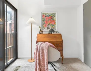 37 Hillsview Ave High Park North, Toronto 3 beds 3 baths 1 garage $1.55M