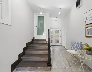 
1812 Christopher Rd Clarkson - 3 beds 2 baths 1 parking space(s) listed at $1289000
