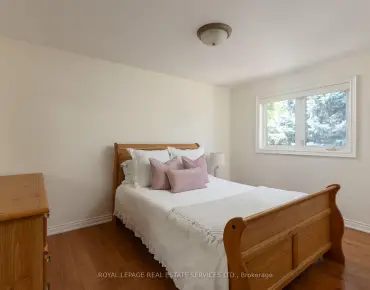 
4279 Bridlepath Trl Erin Mills - 5 beds 4 baths 2 parking space(s) listed at $1869000