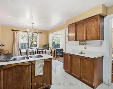 5683 Shillington Dr Hurontario - 4 睡房 4 卫生间 1 车位叫价899999加元