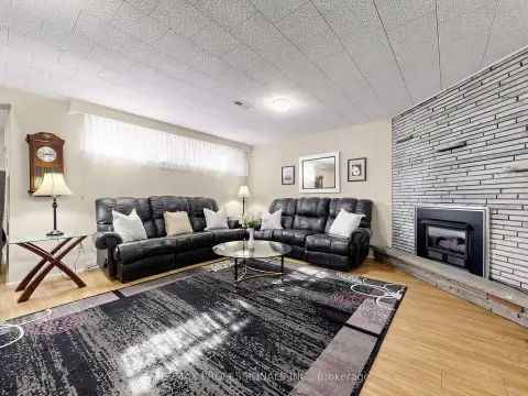 多伦多 Willowridge-Martingrove-Richview 社区 32 Summitcrest Dr 独立房 出售