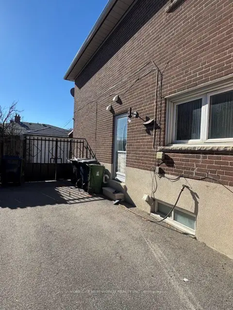 Toronto Humbermede community 138 Lindylou Rd For Sale