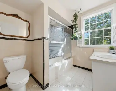 15 Hartfield Crt Edenbridge-Humber Valley - 3 beds 3 baths 2 parking space(s) listed at $1999999
