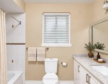 1870 Bough Beeches Blvd Rathwood, Mississauga 4 beds 4 baths 2 garage $1.25M