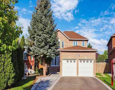 
5621 Sidmouth St East Credit, Mississauga 3 beds 4 baths 2 garage $1.1M
