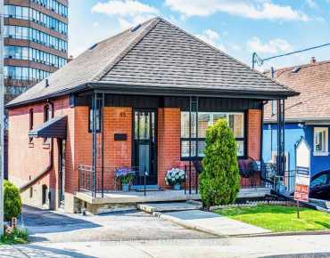 
Laurel Ave Kennedy Park, Toronto 3 beds 5 baths 1 garage $1.5M