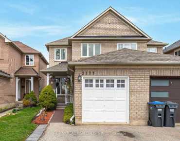 
3215 Tacc Dr Churchill Meadows, Mississauga 5 beds 5 baths 2 garage $2.275M