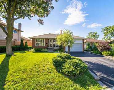 
Queensway Dr Cooksville, Mississauga 5 beds 5 baths 3 garage $3.928M