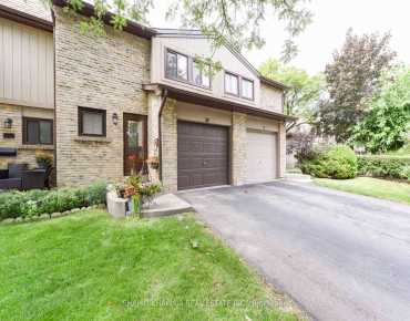 
Queensway Dr Cooksville, Mississauga 5 beds 5 baths 3 garage $3.928M