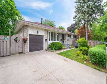 
Shale Oak Mews Rathwood, Mississauga 3 beds 3 baths 1 garage $1.27M