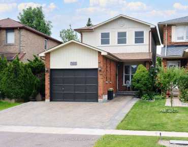 
Spyglass Cres Lisgar, Mississauga 3 beds 4 baths 2 garage $1.3M