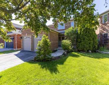 
745 Candlestick Circ Hurontario, Mississauga 3 beds 4 baths 1 garage $1.05M