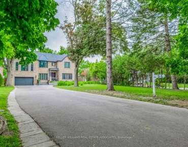 
North Carson St Alderwood, Toronto 3 beds 2 baths 1 garage $1.199M