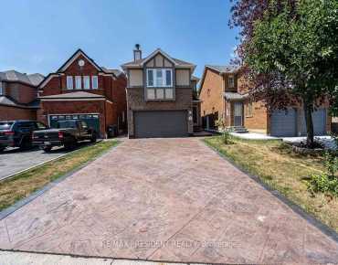 
2682 Crystalburn Ave Cooksville, Mississauga 3 beds 5 baths 2 garage $2.25M